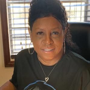 Meet your Posher, Demetra